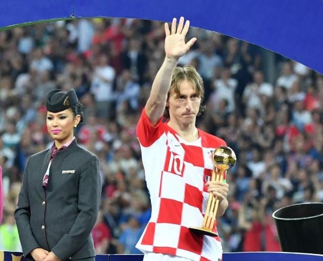 CBA再出顶级锋线球员！场均17分6板，完胜张镇麟和曾凡博