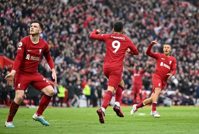 库里正式超越乔丹，勇士却惨遭老鹰痛击，科尔赛后依然固执己见