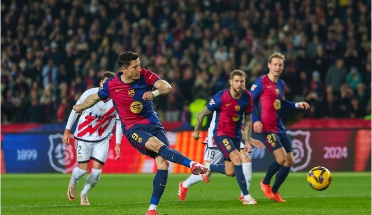 东契奇38分三双也白搭无缘今日最佳！抱歉，你遇到暴走的联盟第1人