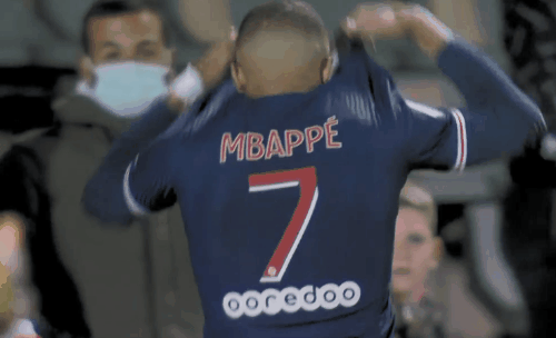 手感火热！贺希宁追身三分命中