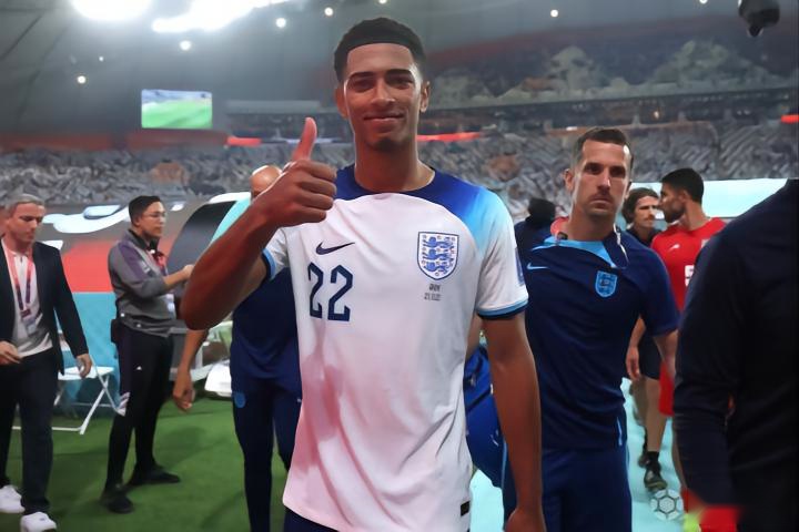 国外UP主靠“拳击假人”击败老头环DLC最终BOSS拉塔恩